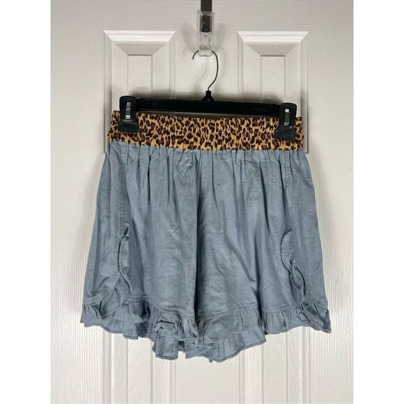 NWT Umgee Womens Shorts Size Small - Picture 1 of 3